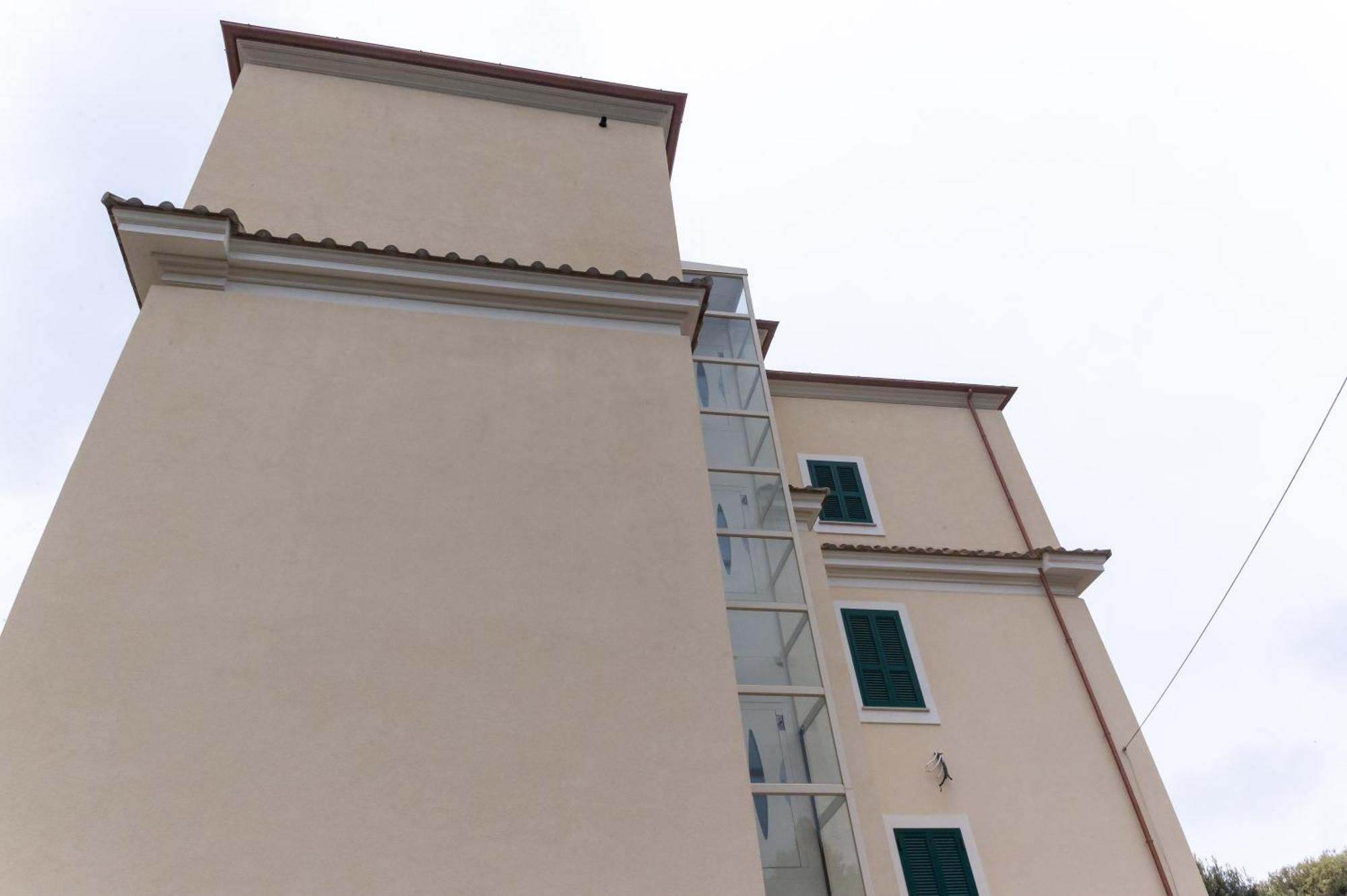 Апартаменты Abitare Il Tempo-Elegante E Moderno-Ad 1 Bus Da Roma Веллетри Экстерьер фото
